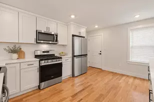 22-20 Ufford St, Boston, MA 02124 - Photo 8