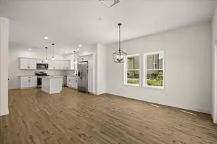 65 Wales St, Taunton, MA 02780 - Photo 10