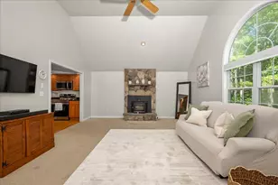 111 SW Main St, Douglas, MA 01516 - Photo 8