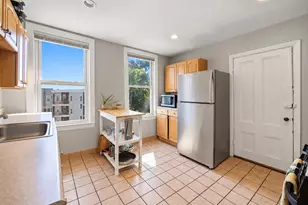 72 Eustis St, Cambridge, MA 02140 - Photo 8