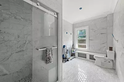 532 Washington St, Whitman, MA 02382 - Photo 16
