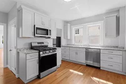 28 Windsor St, Everett, MA 02149 - Photo 6
