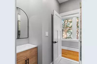 160 Merrimack St #D, Lowell, MA 01852 - Photo 36
