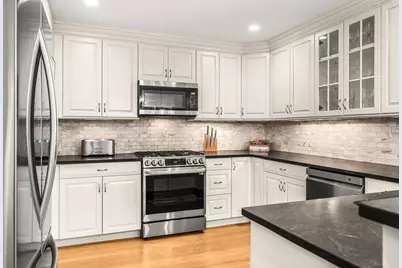 11 Claflin Rd #2, Brookline, MA 02445 - Photo 12