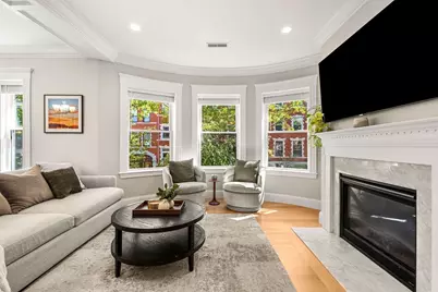 11 Claflin Rd #2, Brookline, MA 02445 - Photo 4