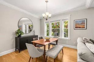 11 Claflin Rd, Brookline, MA 02445 - Photo 8