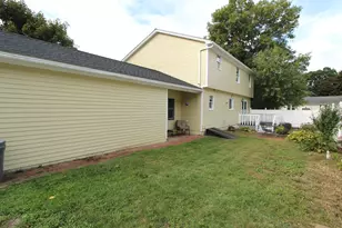 1 Cricket Ln, Worcester, MA 01602 - Photo 16