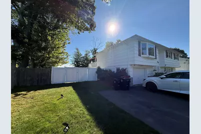 38 Rockland Dr, Brockton, MA 02301 - Photo 2