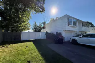 38 Rockland Dr, Brockton, MA 02301 - Photo 2