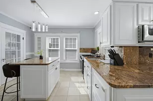 125 Upham St, Lowell, MA 01851 - Photo 14