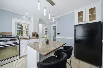 125 Upham St, Lowell, MA 01851 - Photo 12