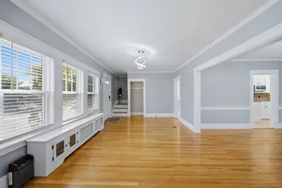 125 Upham St, Lowell, MA 01851 - Photo 4