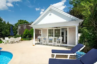 285 High Street, Pembroke, MA 02359 - Photo 8