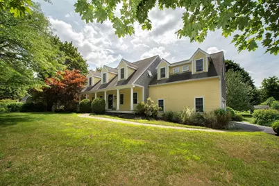 285 High Street, Pembroke, MA 02359 - Photo 2