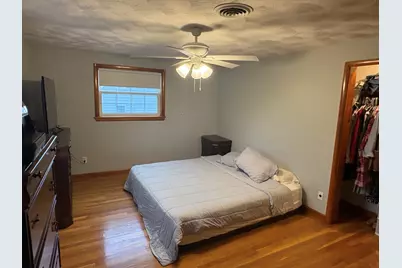 22 Farwell Ave, Boston, MA 02136 - Photo 6