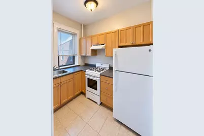 1560 Commonwealth Ave #4, Boston, MA 02135 - Photo 6