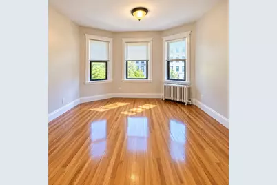 1560 Commonwealth Ave #4, Boston, MA 02135 - Photo 2