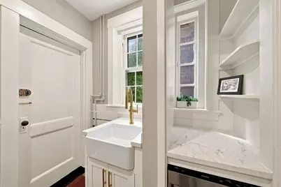 43 Linnaean #2A, Cambridge, MA 02138 - Photo 24