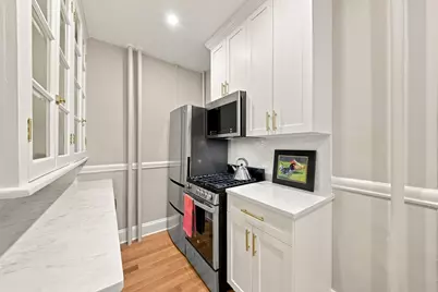 43 Linnaean #2A, Cambridge, MA 02138 - Photo 22