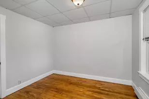 313 Agawam St, Lowell, MA 01852 - Photo 10
