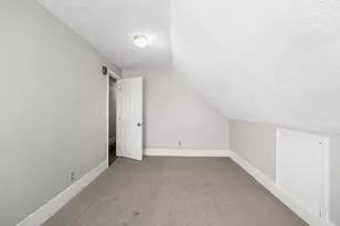 313 Agawam St, Lowell, MA 01852 - Photo 16
