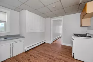 313 Agawam St, Lowell, MA 01852 - Photo 4