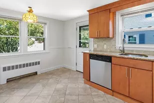 194 Weston St, Waltham, MA 02453 - Photo 6