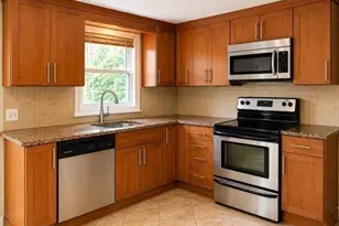194 Weston St, Waltham, MA 02453 - Photo 4