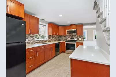 81 Wetherbee Road, Waltham, MA 02453 - Photo 4