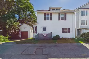 7 Bayview Ave, Fairhaven, MA 02719 - Photo 2