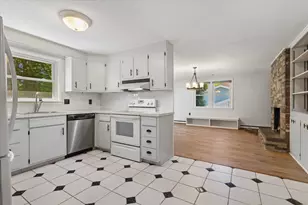 36 Barry Rd, Worcester, MA 01609 - Photo 12