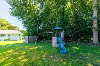 36 Barry Rd, Worcester, MA 01609 - Photo 6