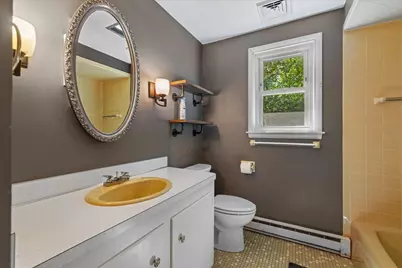 36 Barry Rd, Worcester, MA 01609 - Photo 22