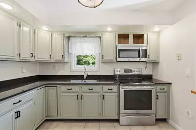 200 Wilbraham Rd, Monson, MA 01057 - Photo 10