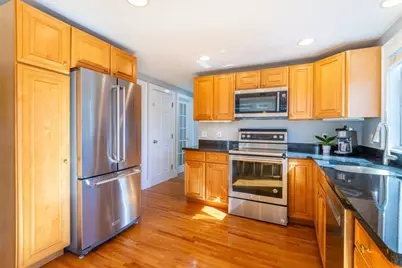 30 Colonial Avenue, Waltham, MA 02453 - Photo 8