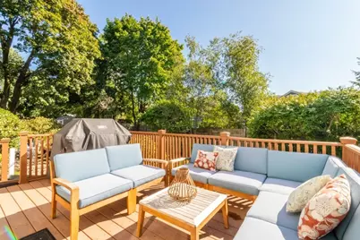 30 Colonial Avenue, Waltham, MA 02453 - Photo 32