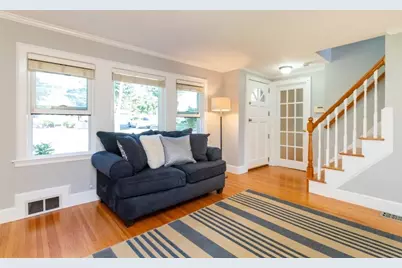 30 Colonial Avenue, Waltham, MA 02453 - Photo 4