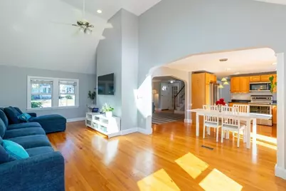 30 Colonial Avenue, Waltham, MA 02453 - Photo 12