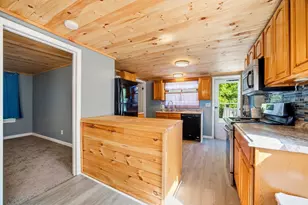 333 Nottingham St, Springfield, MA 01104 - Photo 6