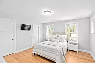21 Blossom Dr, Plymouth, MA 02360 - Photo 2