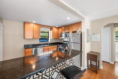 116 Washington St #2, Medford, MA 02155 - Photo 6