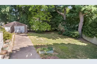 17 Fairview Ave, Ipswich, MA 01938 - Photo 6