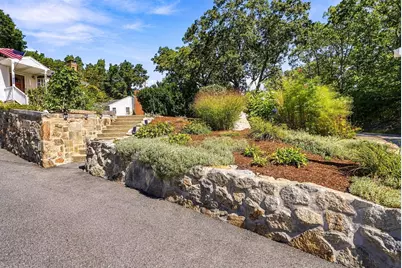 218 Myrtle St, Ashland, MA 01721 - Photo 4