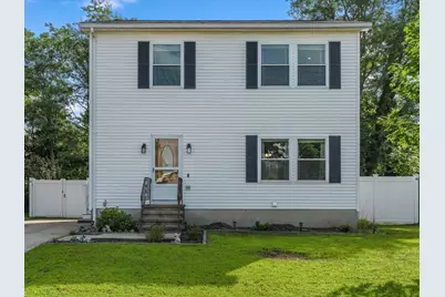 6 Buttonwood Ln, Acushnet, MA 02743 - Photo 1