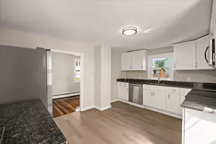 7 Maxwell St, Taunton, MA 02780 - Photo 6