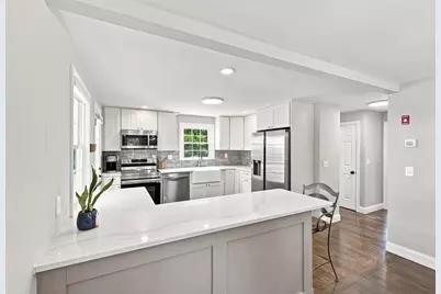 212 Pleasant, Millis, MA 02054 - Photo 10