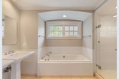 86-88 Grozier Rd, Cambridge, MA 02138 - Photo 28