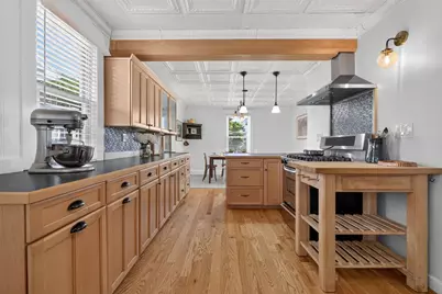 35 Floral Avenue, Malden, MA 02148 - Photo 6