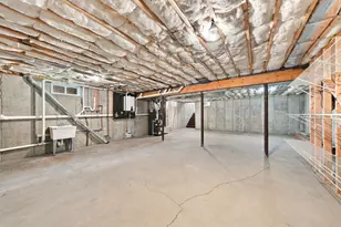774 Hicks St, Fall River, MA 02724 - Photo 28