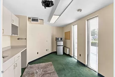 37 Whiting St, Hingham, MA 02043 - Photo 10